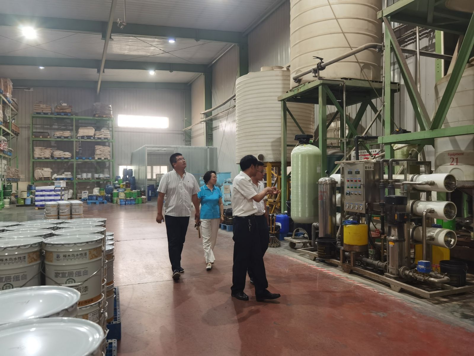 熱烈歡迎中國(guó)建筑第六局中建城市發(fā)展公司華中公司領(lǐng)導(dǎo)蒞臨啄木鳥漆業(yè)集團(tuán)參觀指導(dǎo)