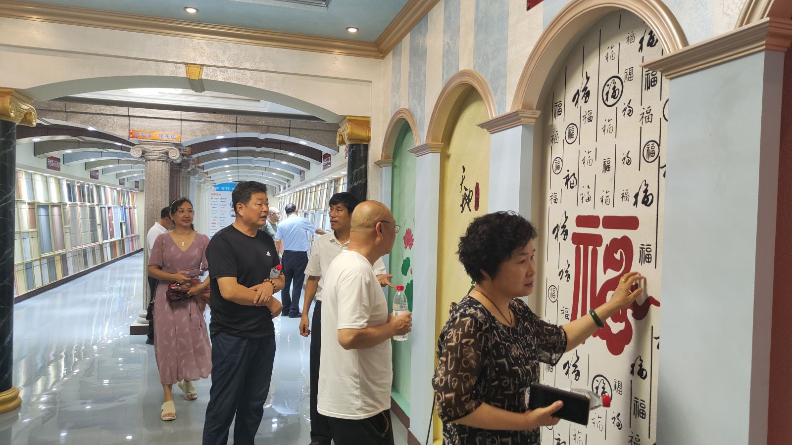 多商會(huì)到訪啄木鳥漆業(yè)集團(tuán)——互學(xué)互鑒 共促發(fā)展