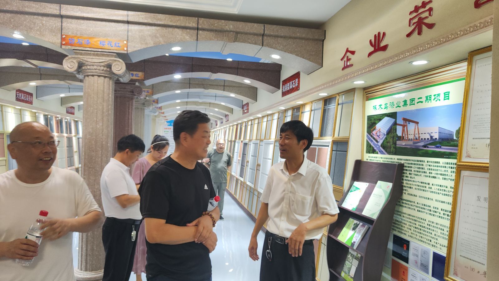 多商會(huì)到訪啄木鳥漆業(yè)集團(tuán)——互學(xué)互鑒 共促發(fā)展